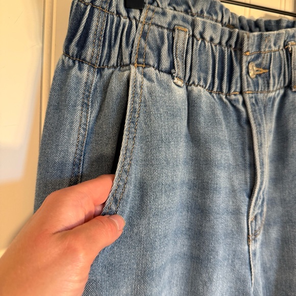 American Eagle High-Waist Straight Leg Paper Bag Denim Jean’s Women’s 4 Short - Picture 4 of 12
